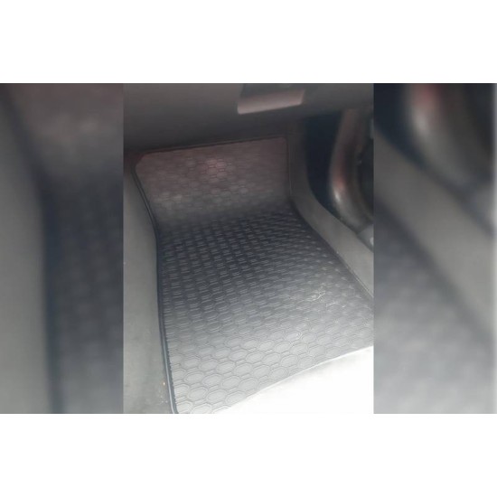 Λαστιχένια Πατάκια Geyer & Hosaja Για Bmw Σειρά 3 E90 Sedan / E91 Wagon 2004-2012 4 Τεμάχια Μαύρο 826/4C