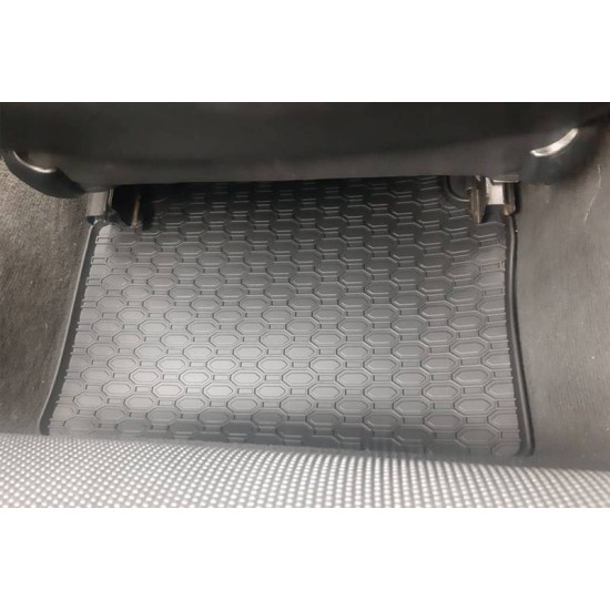 Λαστιχένια Πατάκια Geyer & Hosaja Για Bmw Σειρά 3 E90 Sedan / E91 Wagon 2004-2012 4 Τεμάχια Μαύρο 826/4C