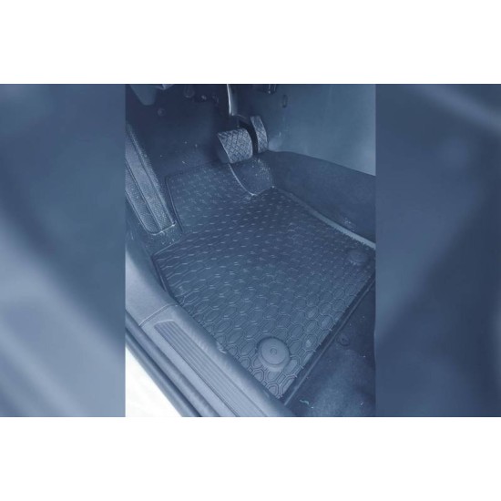 Λαστιχένια Πατάκια Geyer & Hosaja Για Volkswagen Polo, Seat Ibiza, Seat Arona Crossover 2017+  / Audi A1, Skoda Fabia, Volkswagen T-Cross 2018+  / Taigo 2020+  4 Τεμάχια Μαύρα 889/4C