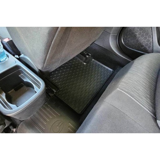 Λαστιχένια Πατάκια Geyer & Hosaja Για Opel Astra J 2009-2015 / Opel Cascada 2013-2019 / Chevrolet Cruze 2008-2016 4 Τεμάχια Μαύρα 801/4C