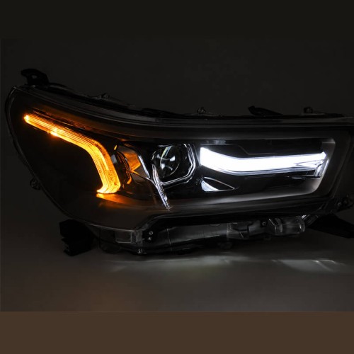 Μπροστινά Φανάρια Set Για Toyota Hilux 20+ True DRL Black Electrical True Drl Black